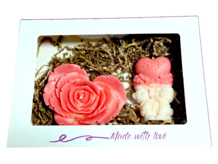 Set Cadou model A6 cu 2 lumanari parfumate, 330g