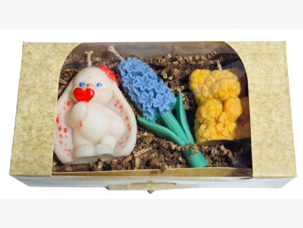 Set Cadou model C8 cu 3 lumanari parfumate, 180g